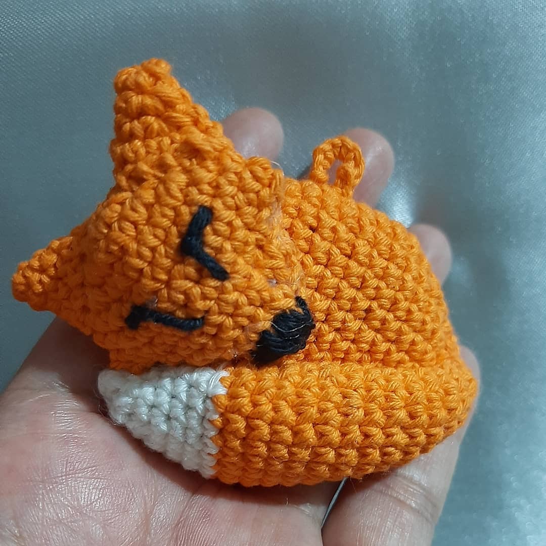 Amigurumi Sleeping Fox Free Crochet Pattern – Free Amigurumi